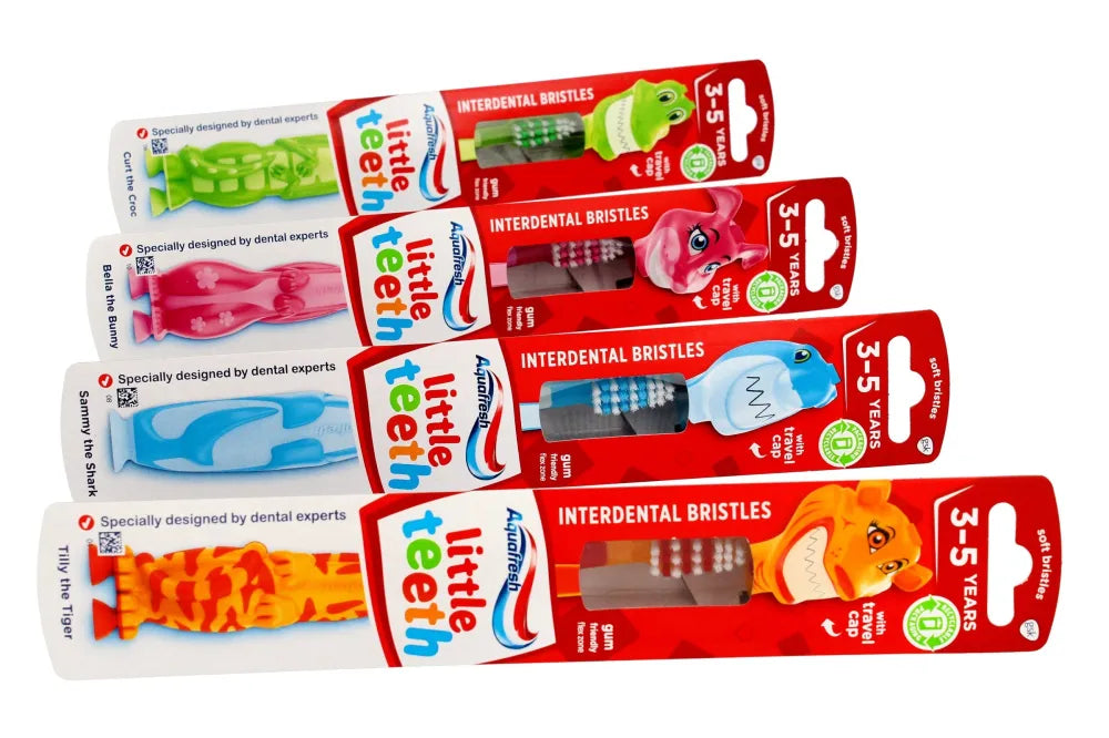 Aquafresh Little Teeth Toothbrush vaikams nuo 3 iki 5 metų 1 vnt (mišrios dizaino) - Kosmetika