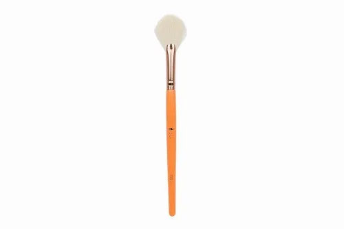 IBRA Fresh Brush No. 06 for applying highlighter and blush 1pc - Kosmetika